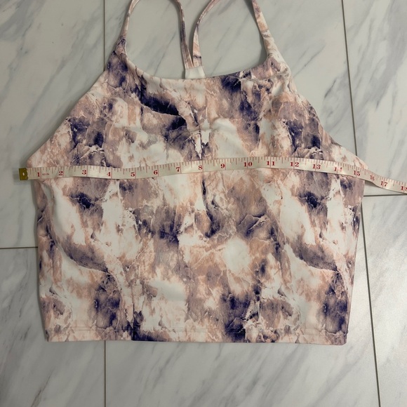 Old navy active Power Soft Women's Tank with Built In Bra Size Large - Picture 3 of 5